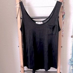 Philosophy sleeveless pocket top.